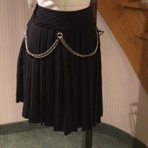 🎉🎉Host Pick🎉🎉NWT Pleated blk pin striped skirt with removable belt